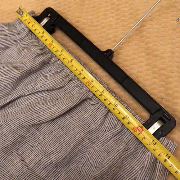 Verandah by Vina bohemian linen wide flowing leg, elastic high-waist cropped - Picture 5 of 7